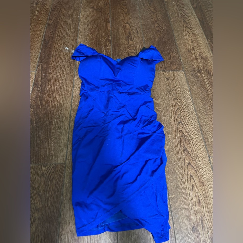 BRAND NEW Fashion Nova Bodycon Dress XS w/ tag! Never worn!